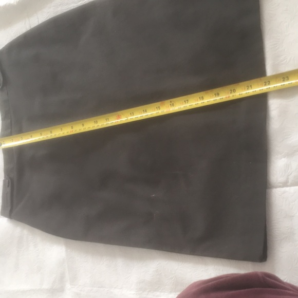 Elegant Korean Skirt - Dressy Office Style • Size Small - Picture 14 of 16